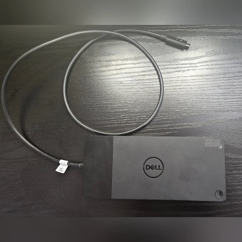 (New)Dell ultra sharp 24 monitor, Dell docking station, keyboard andmouse